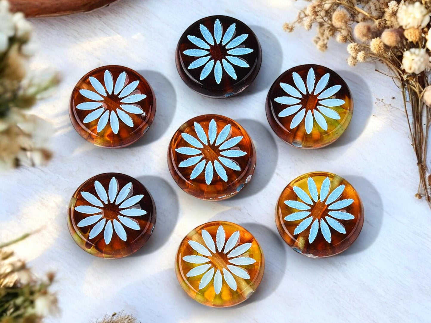 Flower Beads - Coin Beads - Aster Flower - Acrylic Beads - 12mm - 15pcs - (3392)