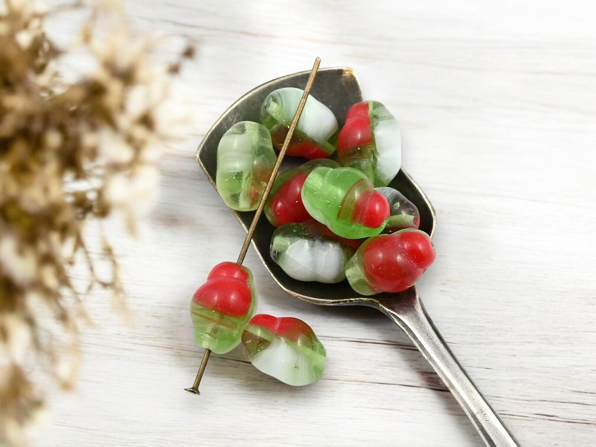 Vintage Czech Glass Christmas Holiday Oval Beads for Jewelry - 12x8mm - 10pcs - (5294)