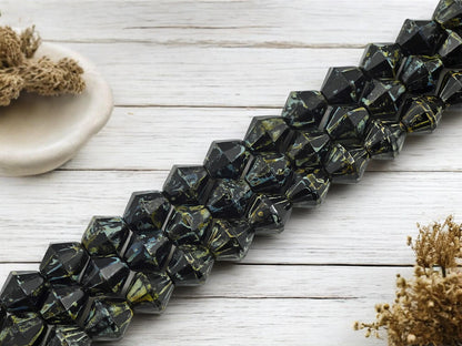 Czech Glass Large Faceted Bicone Beads - Vintage Stock - 17pcs - 12mm - (3747)