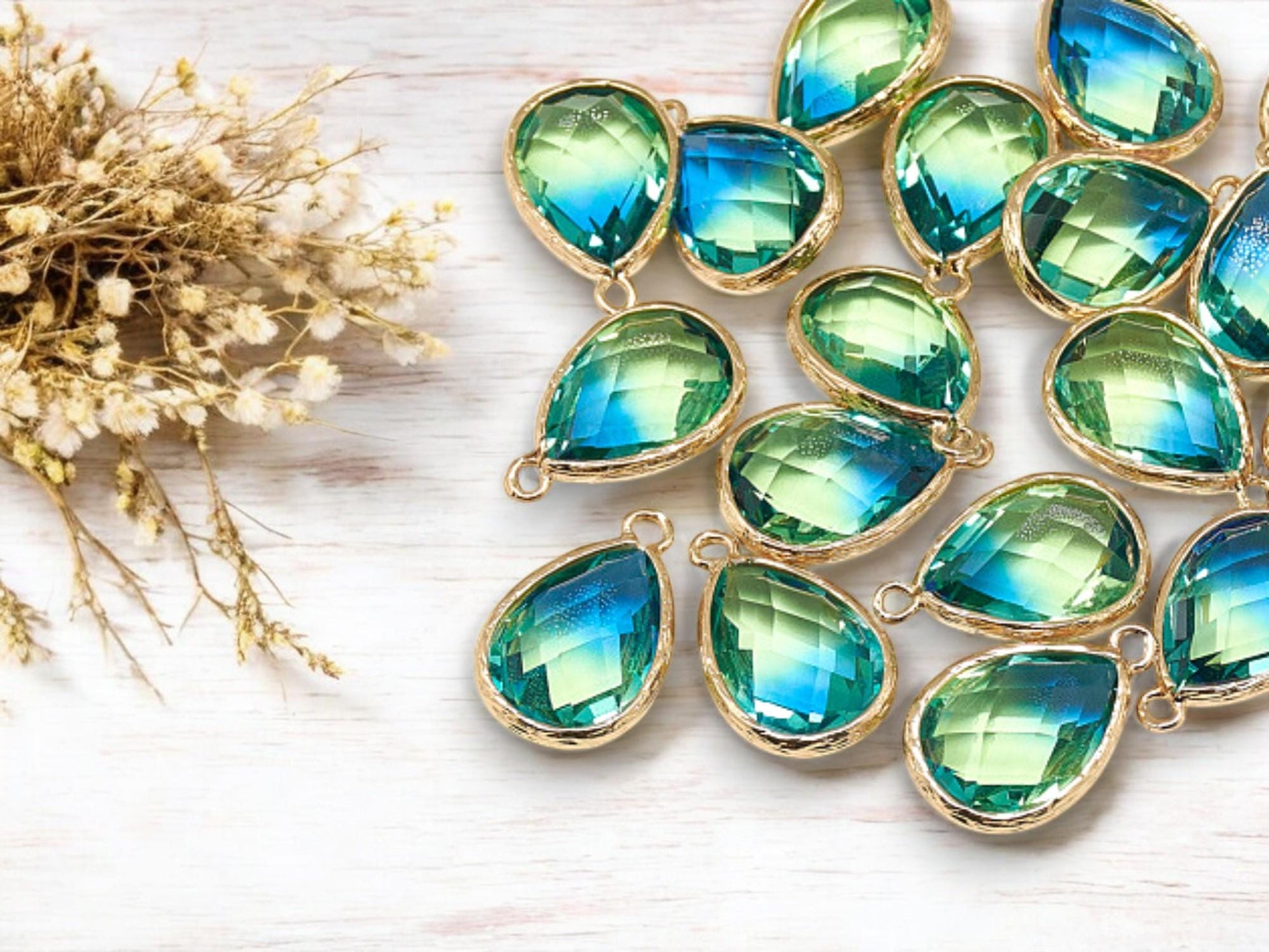 Glass Pendants - Bezel Pendant - Teardrop Pendant - Gold Pendant - 23x15mm - 5pcs - (1752)