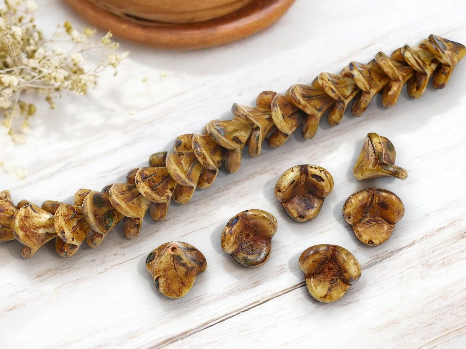 Picasso Beads - Czech Glass Beads - Bell Flower Beads - Czech Flower Beads - 13x16mm - 12pcs - (6094)