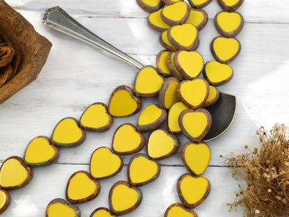 Heart Beads - Czech Glass Beads - Valentines Beads - Picasso Beads - 15mm - 6pcs - (2000)