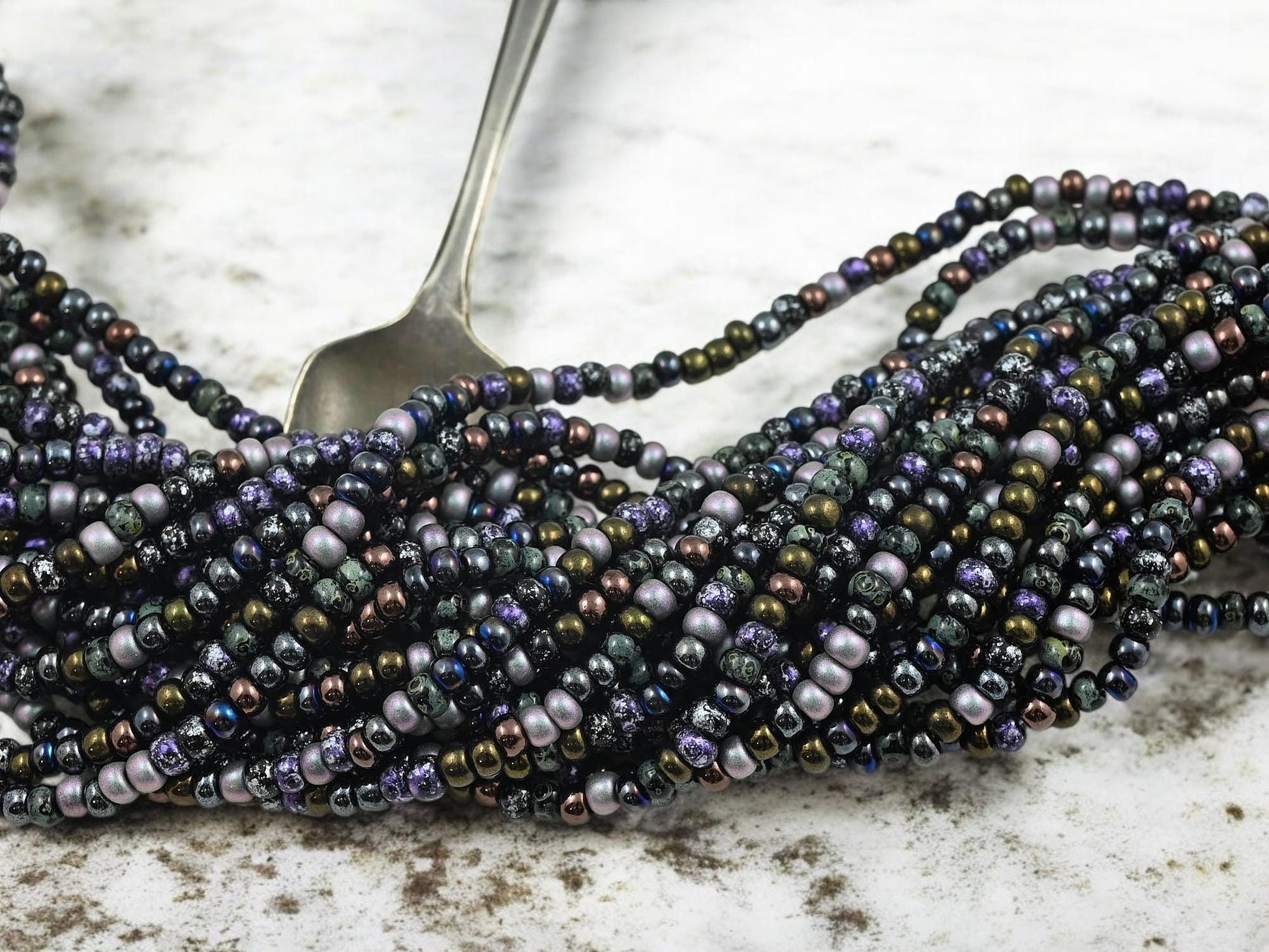 Picasso Seed Beads - Aged Picasso Beads - Czech Glass Beads - Size 6 Seed Beads - 6/0 - 20" Strand - (1454)