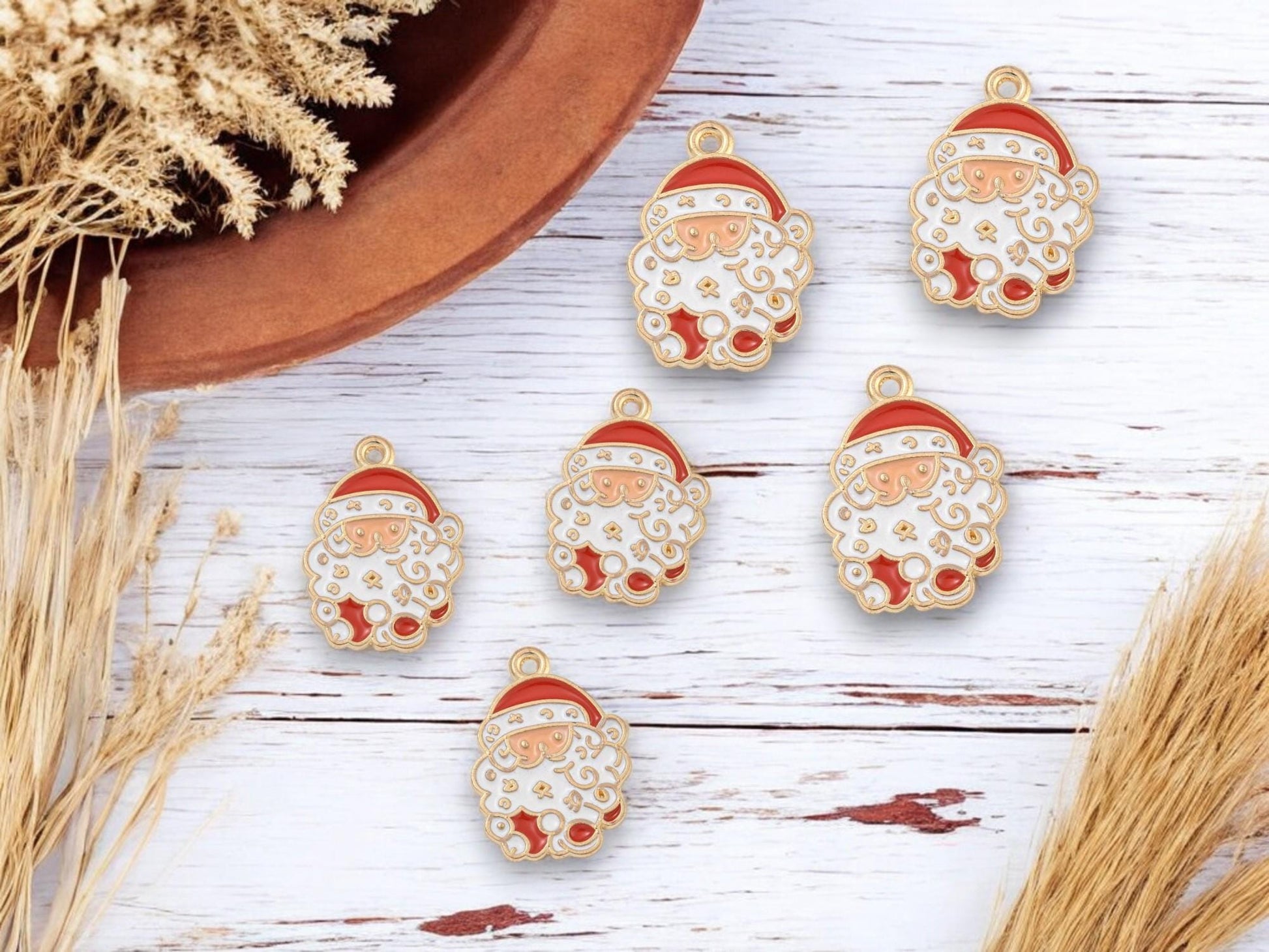 Santa Charms - Metal Charms - Christmas Charms - Holiday Charms - Enamel Charms - 5pcs - 24x17mm - (3689)