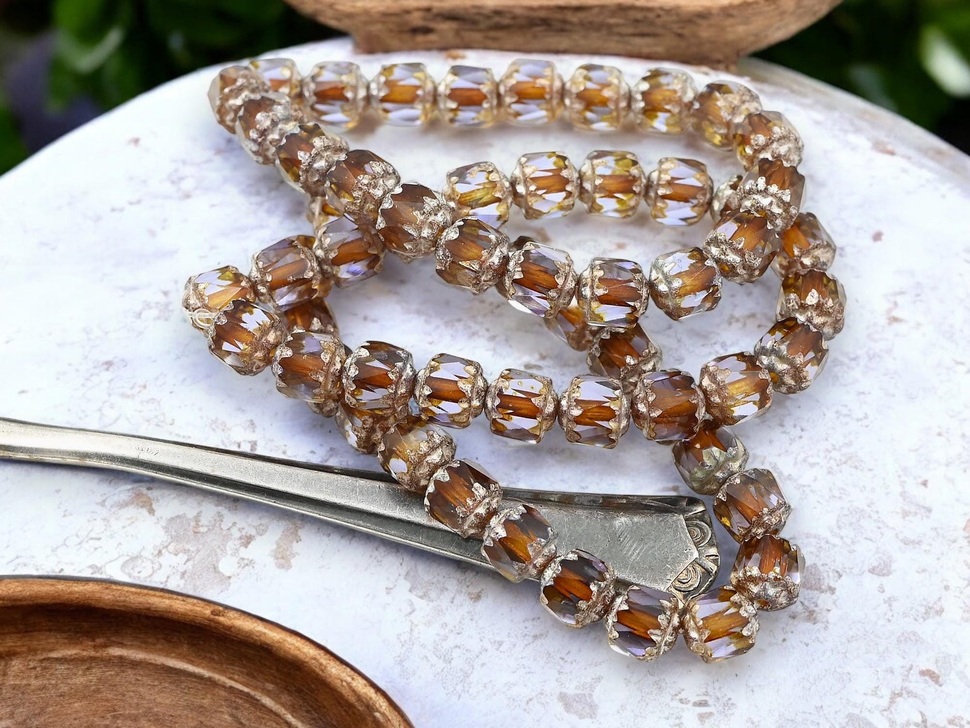 *20* 6mm Antique Silver Washed Thistle Cathedral Beads