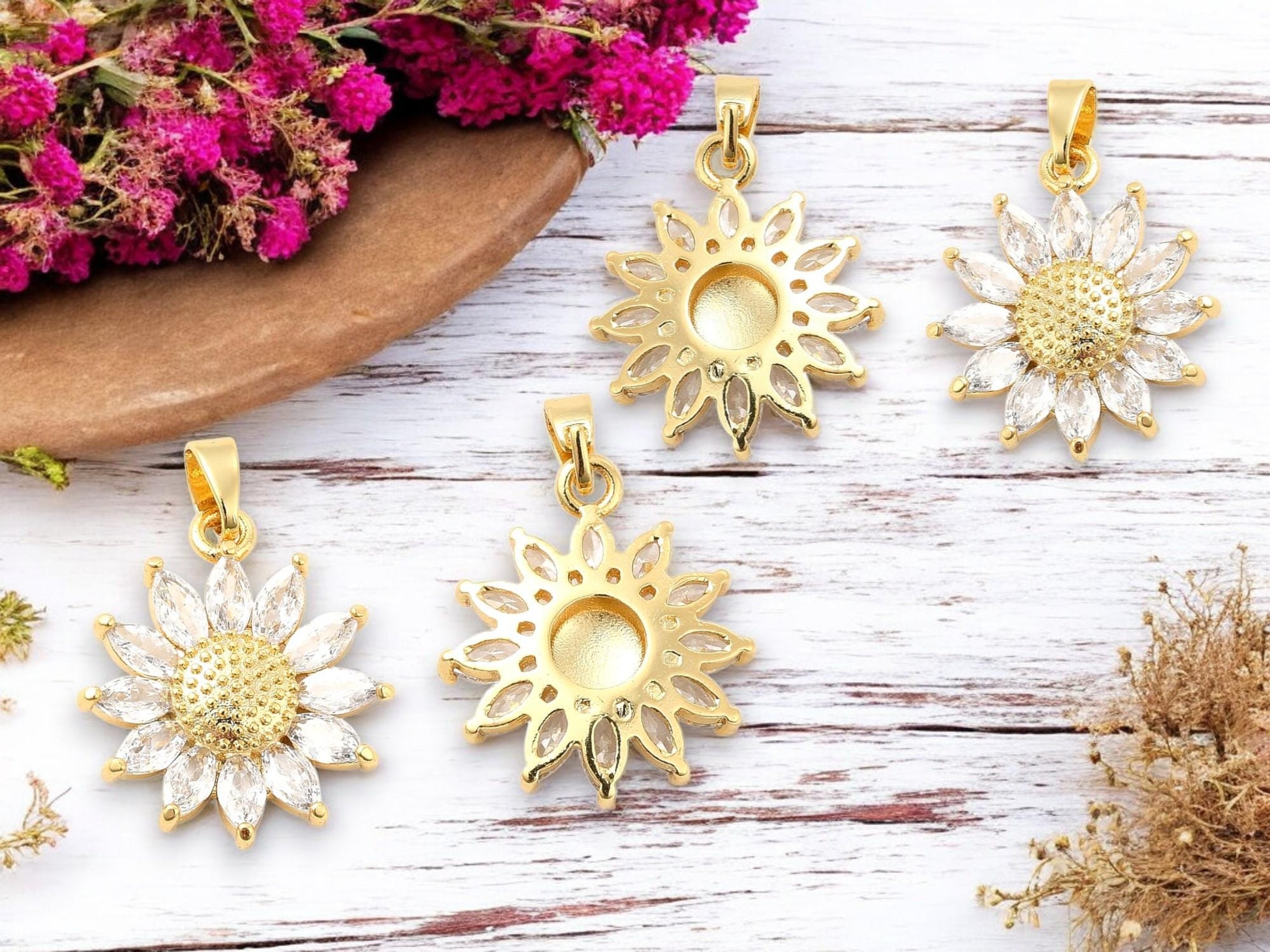 Metal Pendant - Gold Pendant - Rhinestone Pendant - Sunflower Pendant - 19x17mm - 2pcs - (5986)