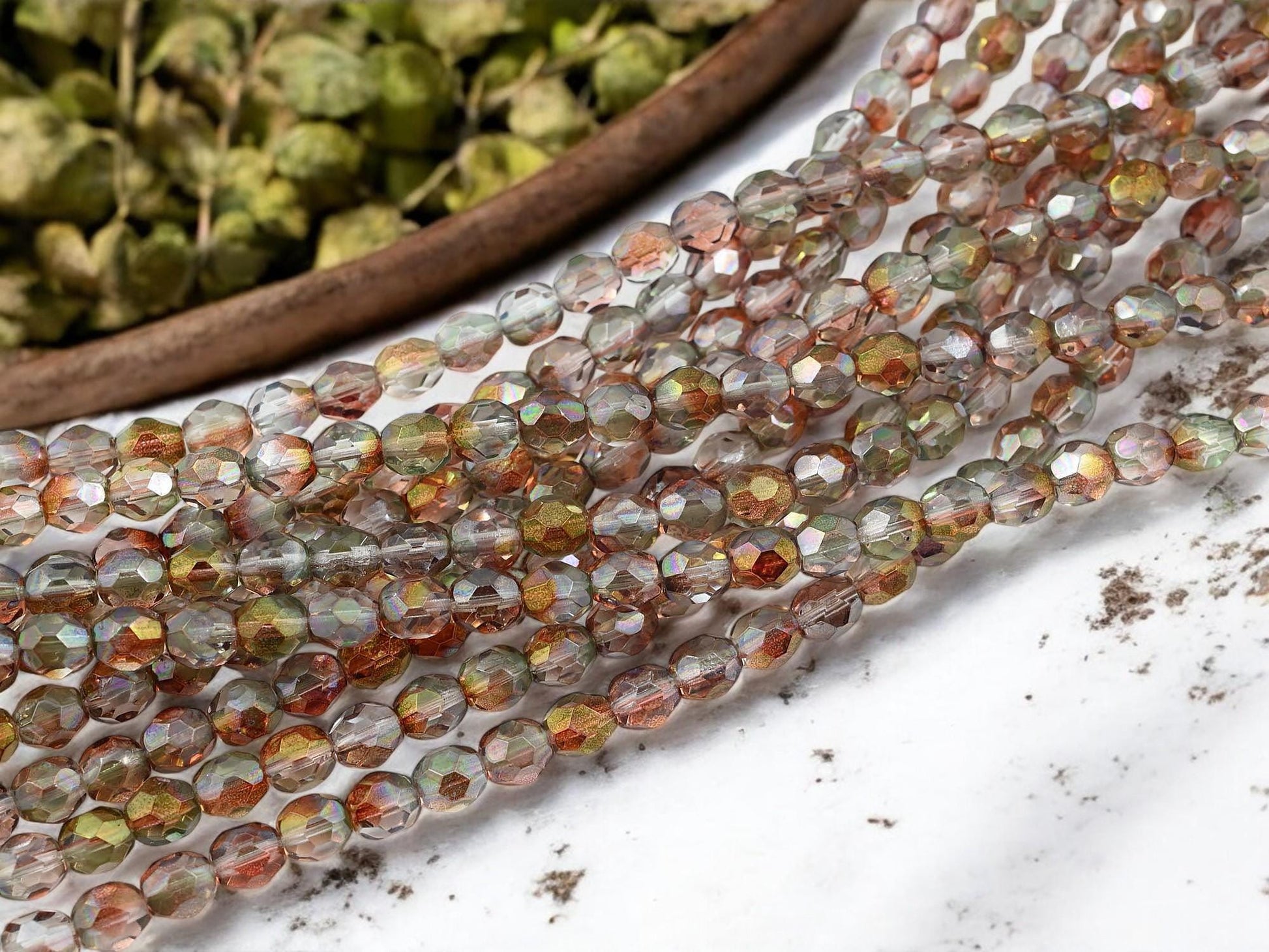 Czech Glass Beads - Fire Polished Beads - Rose Gold - Round Beads - 7mm - 29pcs - (B636)