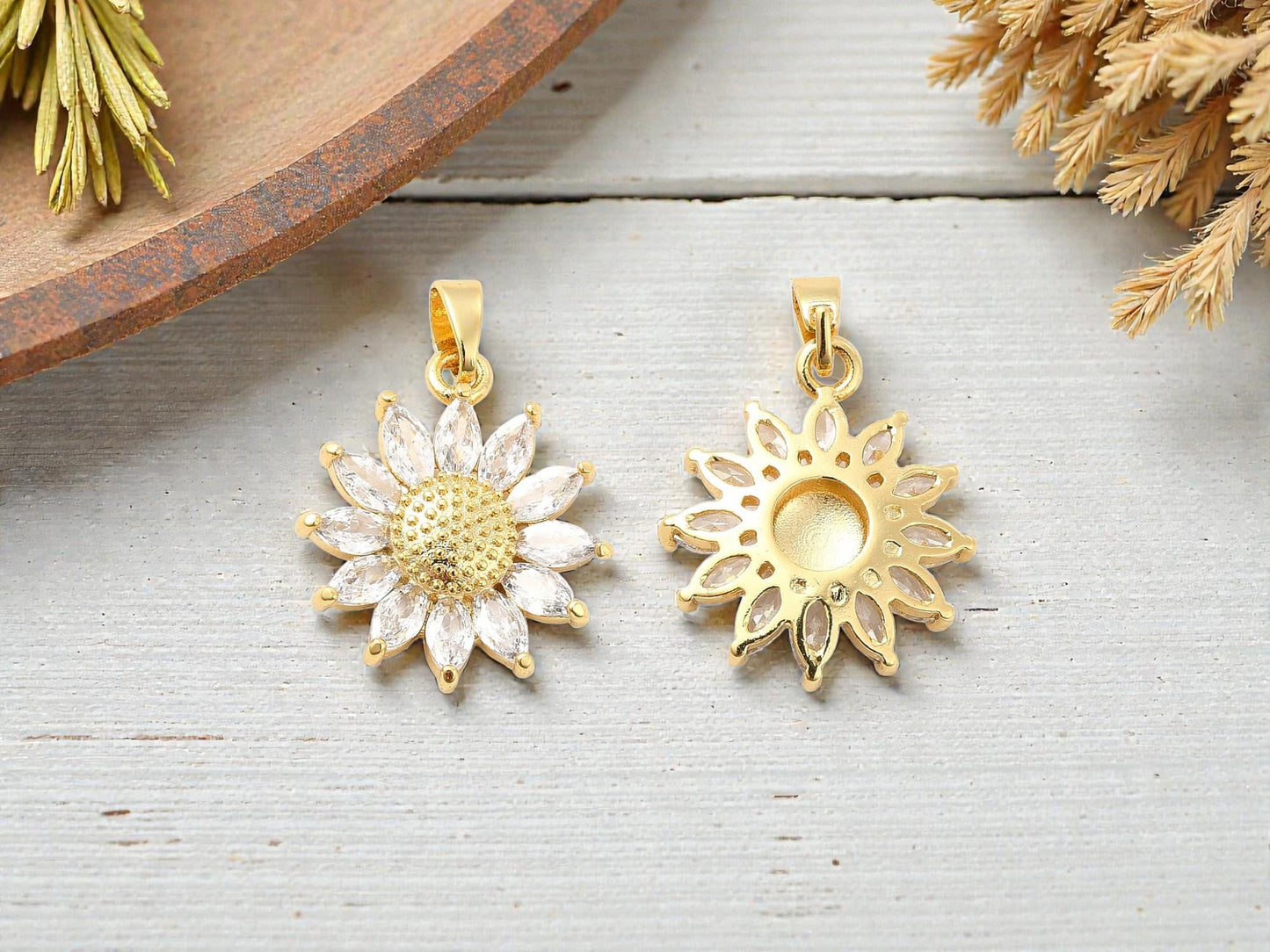 Metal Pendant - Gold Pendant - Rhinestone Pendant - Sunflower Pendant - 19x17mm - 2pcs - (5986)