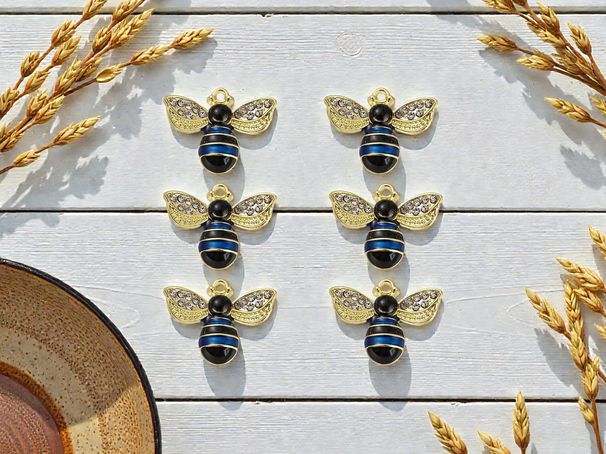 Enamel Bee Charms - Gold Plated Bumble Bee, 15x12mm - 10pcs - (B222)