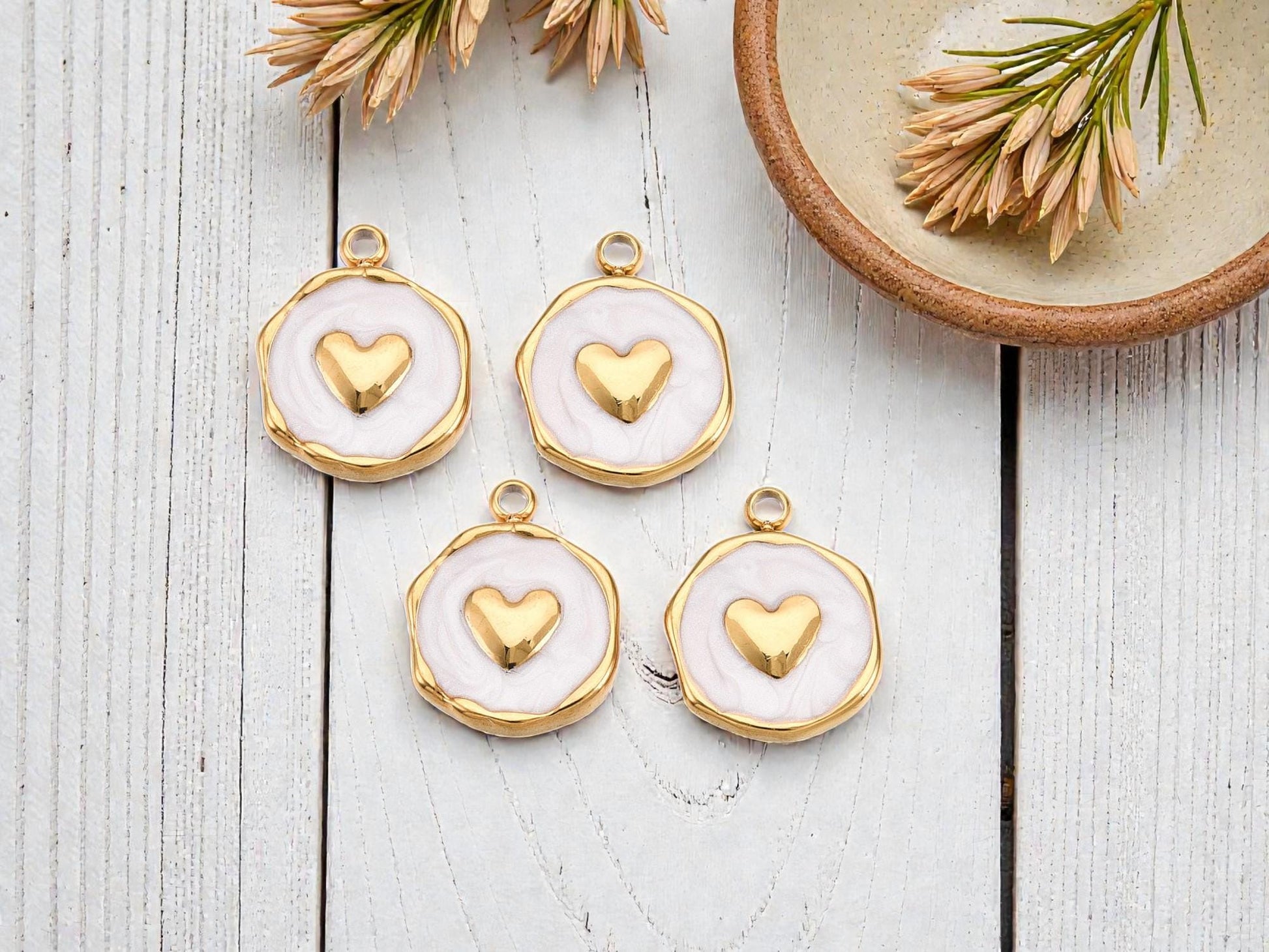 Heart Charms - 18k Gold Plated Charms - Enamel Charms - Metal Charms - Small Charms - 5pcs - 16x13mm- (4794)