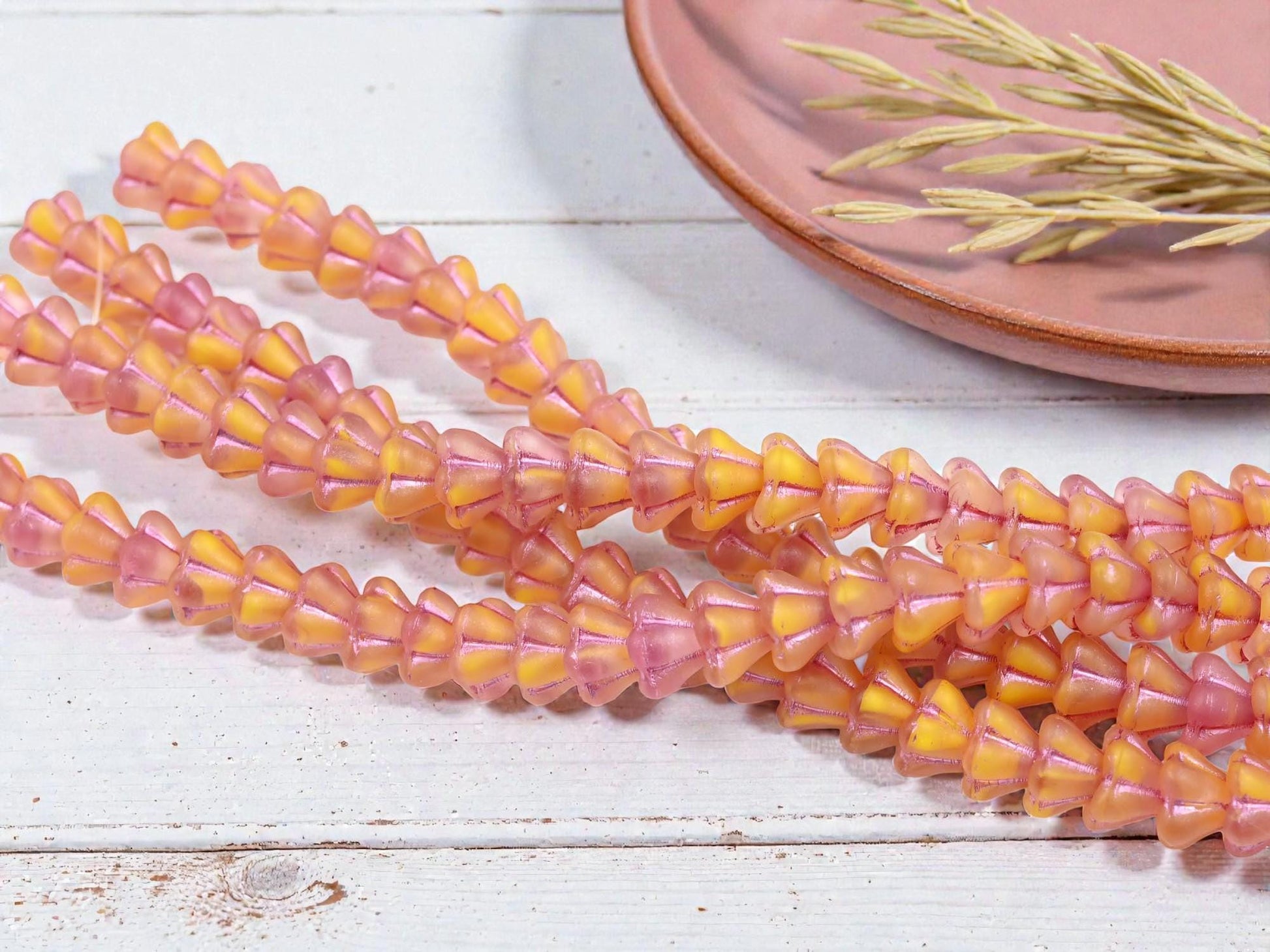 Czech Glass Beads - Bell Flower Beads - Czech Flower Beads - 6x8mm - 25pcs - (5306)