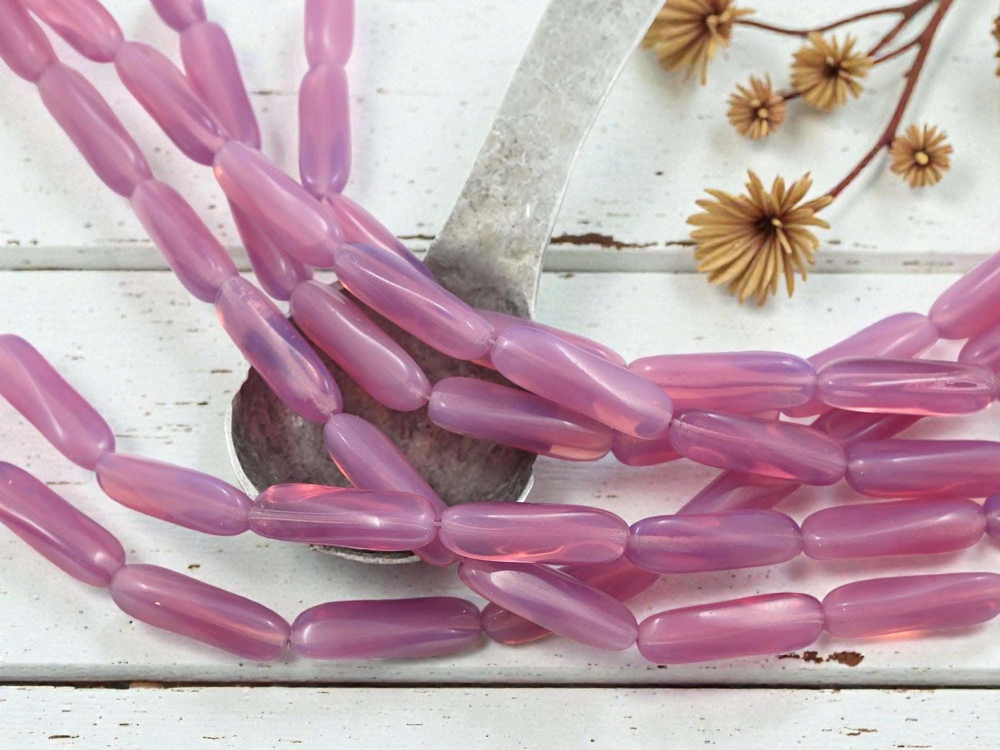 Czech Glass Beads - Tube Beads - Pink Beads - Opaline Beads - 24x7mm - 9pcs - (B642)