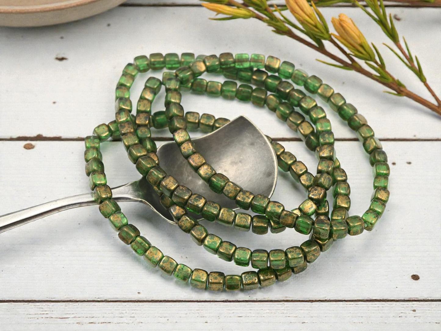 Czech Glass Cube Beads - Emerald Green - 4mm - 40pcs - (6013)