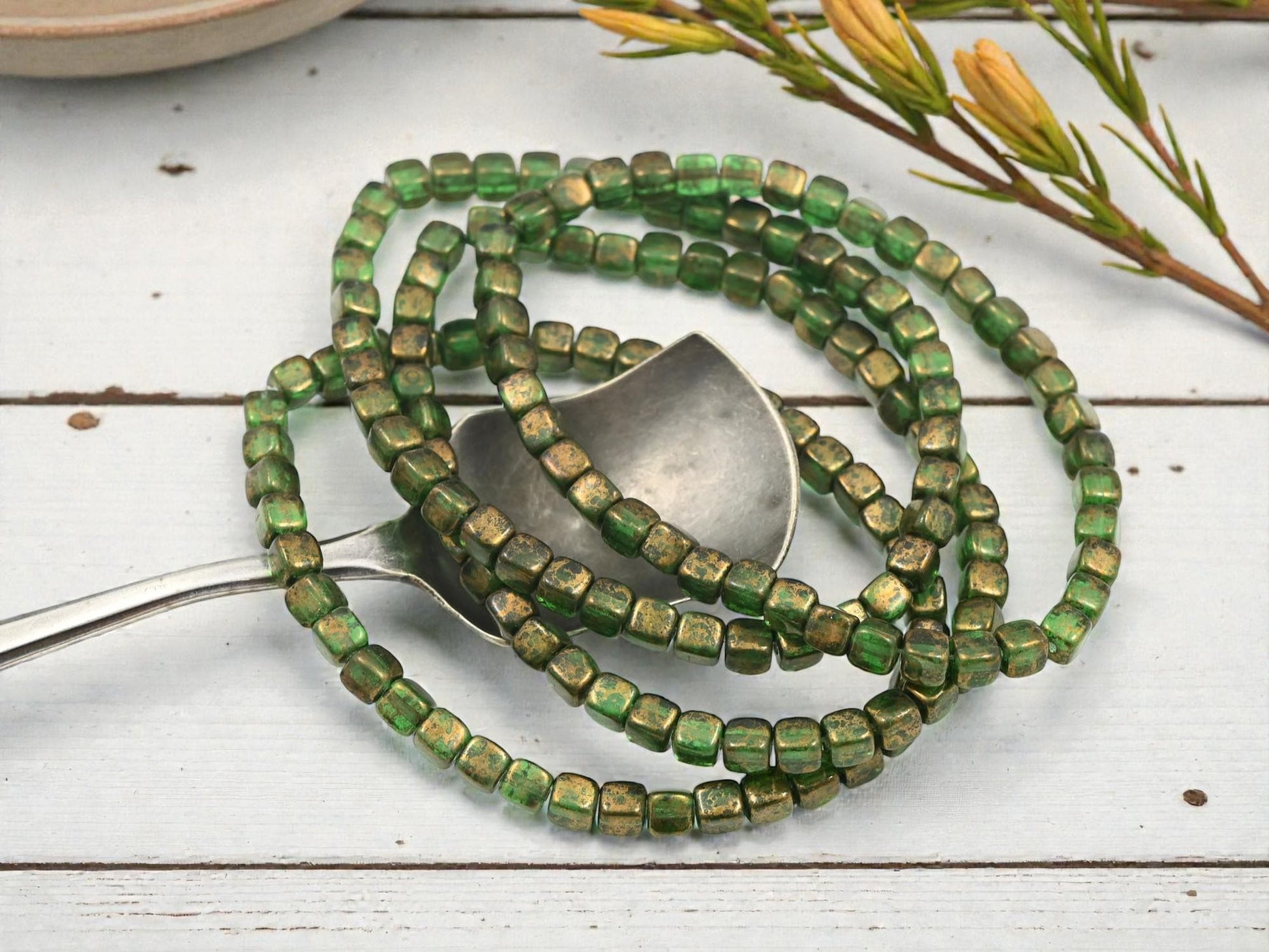 Czech Glass Cube Beads - Emerald Green - 4mm - 40pcs - (6013)