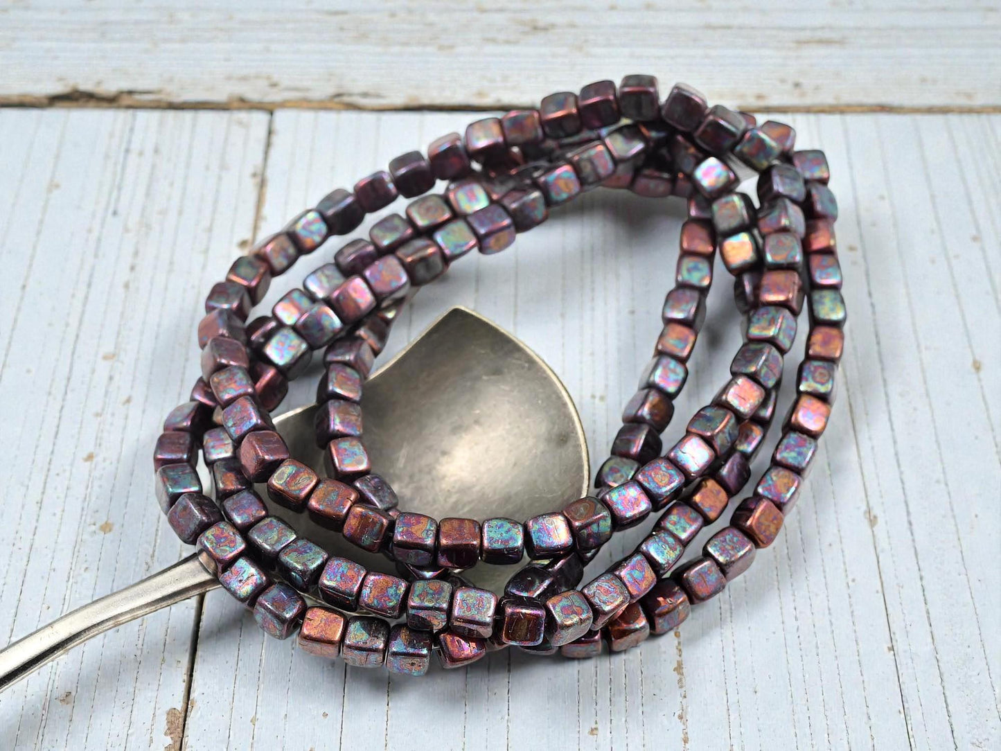 Czech Glass Cube Beads - Metallic Purple MOP - 4mm - 40pcs - (2842)