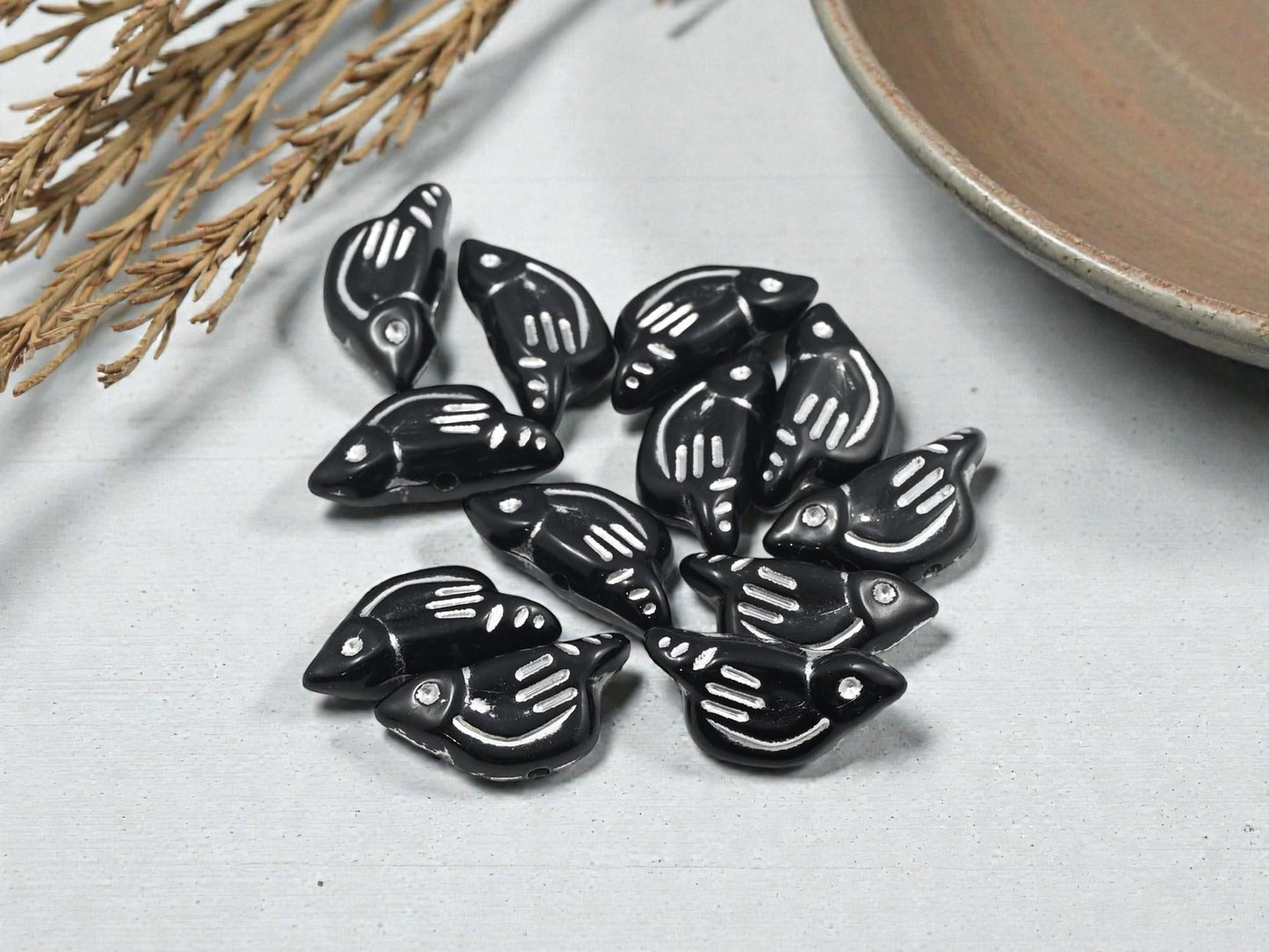 Silver Washed Black Acrylic Bird Beads - Lightweight - 20x10x6mm - 12pcs - (B286)