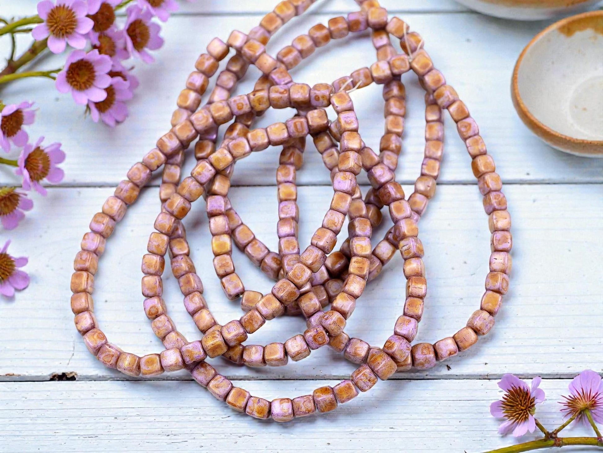 Czech Glass Cube Beads - Opaque Thistle Picasso - 4mm - 40pcs - (B741)