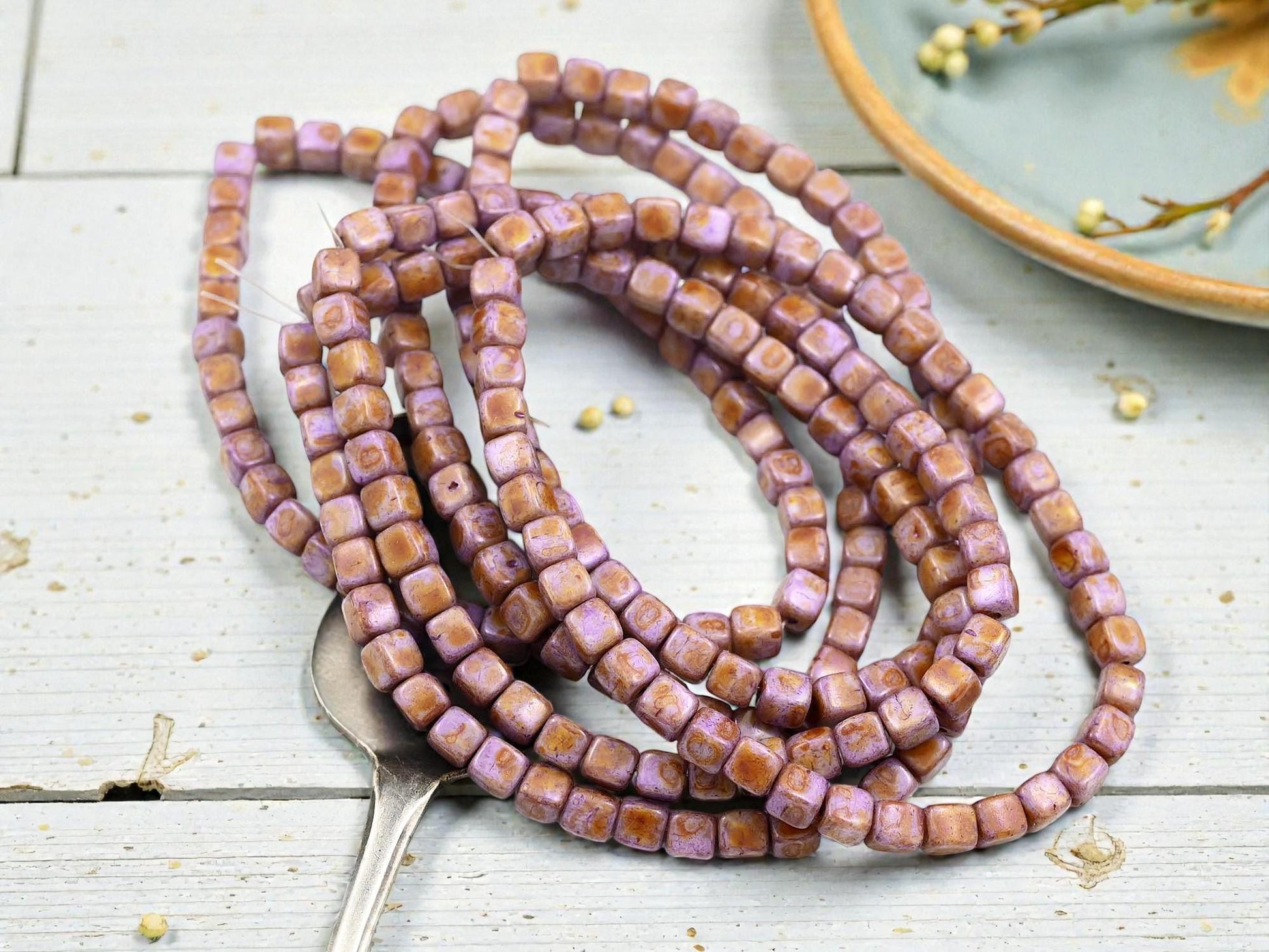 Czech Glass Cube Beads - Opaque Thistle Picasso - 4mm - 40pcs - (B741)