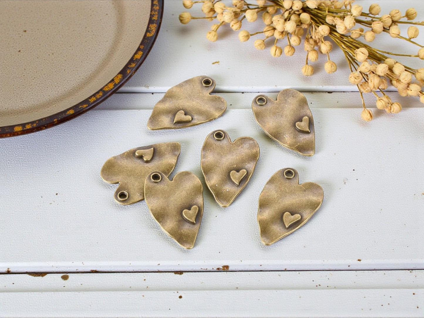 Heart Pendant - Hammered Pendant - Bronze Pendants - Metal Pendant - Love Pendant - Heart Charm - 38x24mm - 5pcs - (1994)