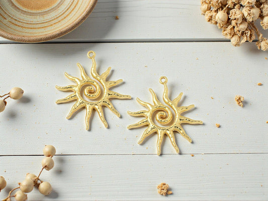 18k Gold Plated Brass Sunray Pendant Charm - 30x28mm - 1pc - (347)