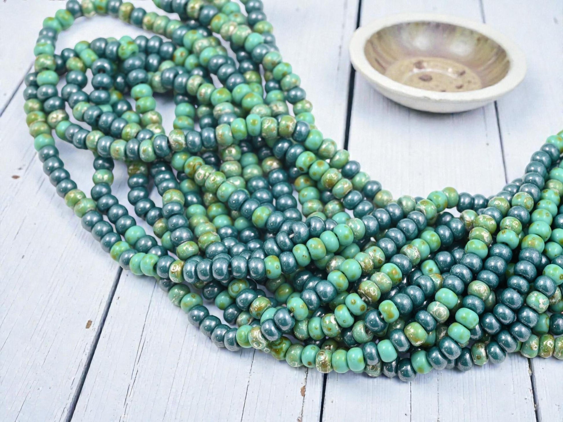 Picasso Seed Beads - Aged Picasso Beads - Czech Glass Beads - Size 4 Seed Beads - 4/0 - 18" Strand - (139)