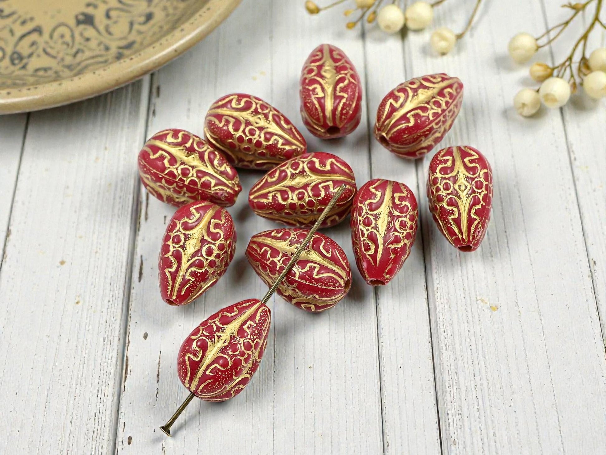 Gilded Red Vintage Style Acrylic Drop Beads - Lightweight - 19x11mm - 10pcs - (2033)