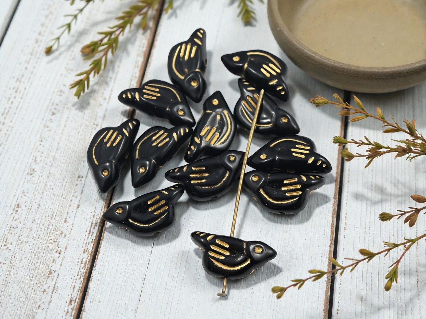 Gilded Black Acrylic Bird Beads - Lightweight - 20x10x6mm - 12pcs - (B810)