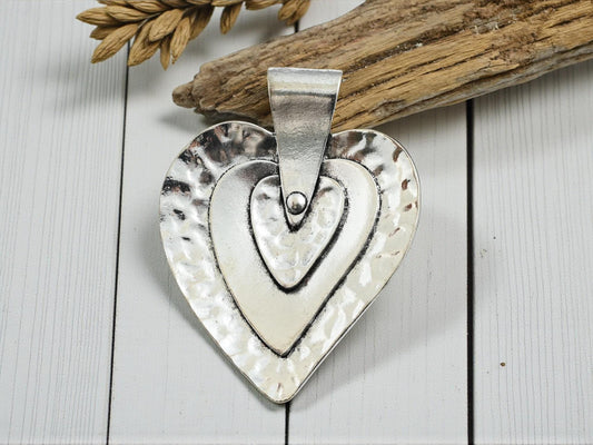 Antique Silver Hammered Metal Heart Pendant - 69x53mm - 1pc - (A626)