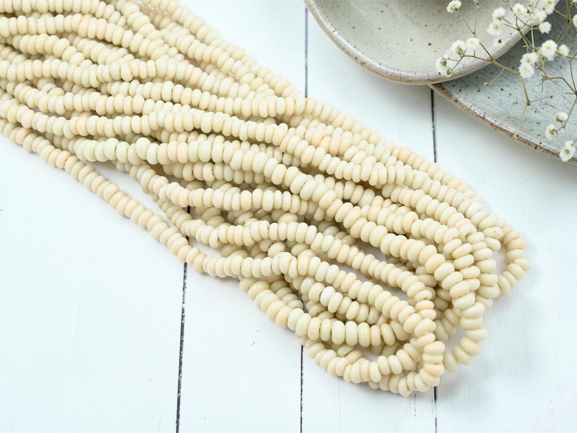 Indonesian Java Glass Beads - Donut Shape - Opaque Ivory - Approx 4x7mm - 20" Strand - (B413)