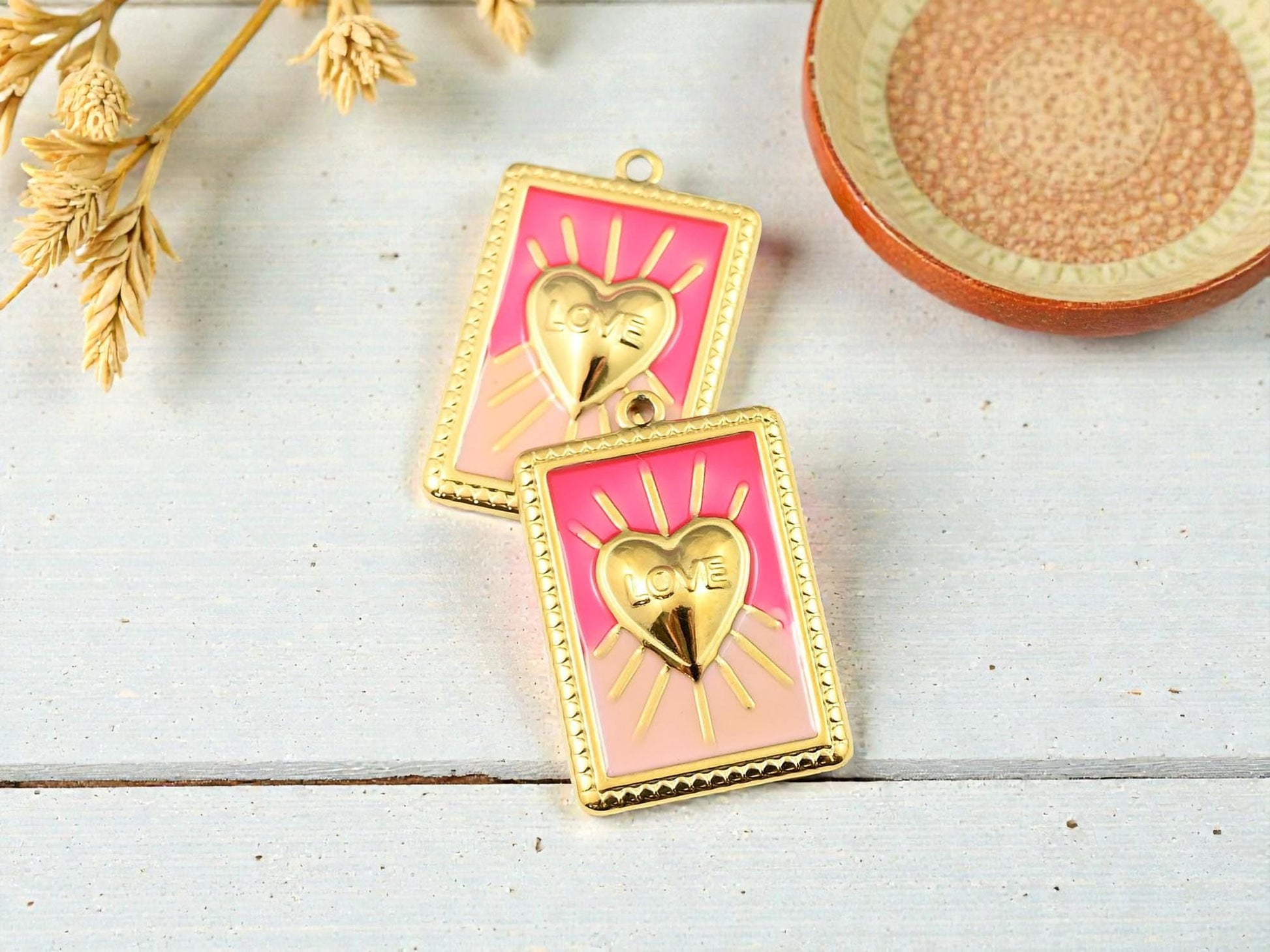18k Gold Surrounding Pink Enamel Rectangle Bursting Heart Charms - 28x18mm - 2pcs - (4680)