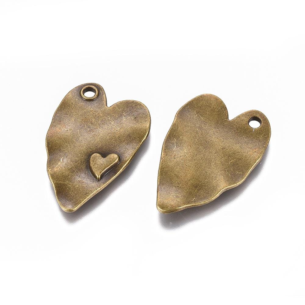 Heart Pendant - Hammered Pendant - Bronze Pendants - Metal Pendant - Love Pendant - Heart Charm - 38x24mm - 5pcs - (1994)