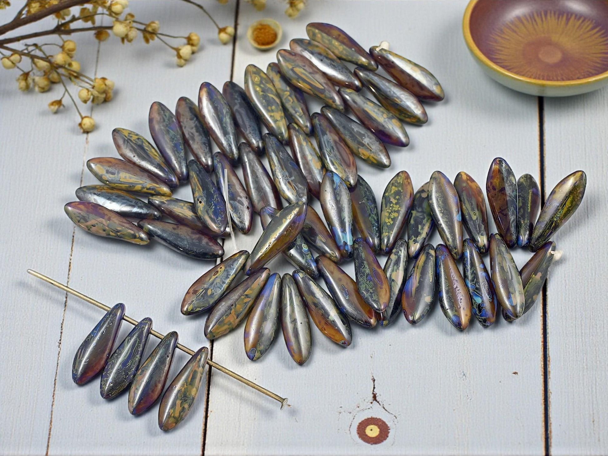 Czech Glass Beads - Dagger Beads - 5x16mm Dagger - Picasso Beads - 25pcs - (2576)