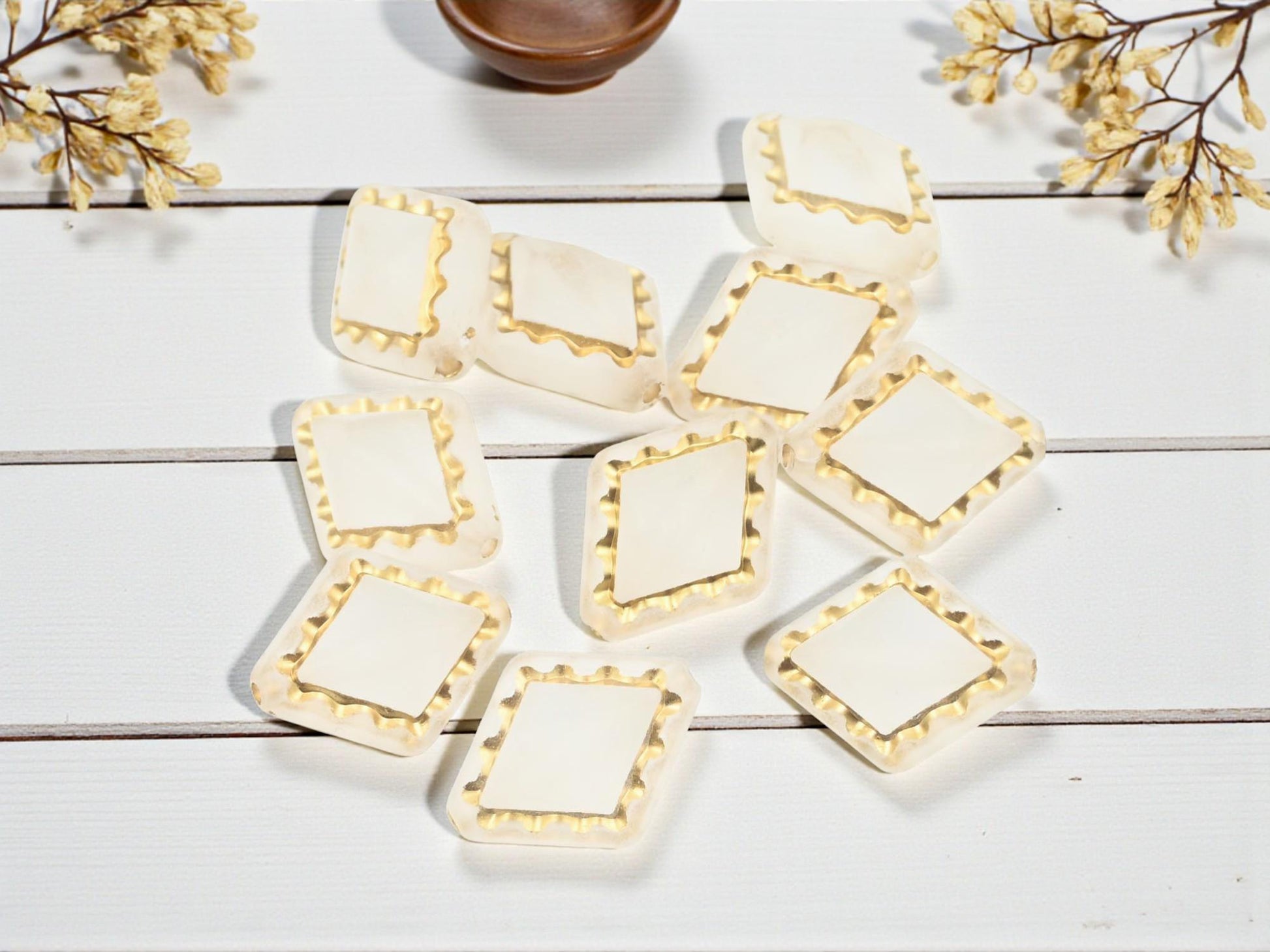 Gilded Frosted Crystal Acrylic Rhombus Dimond Beads - Lightweight - 18x14x9mm - 15pcs - (B458)