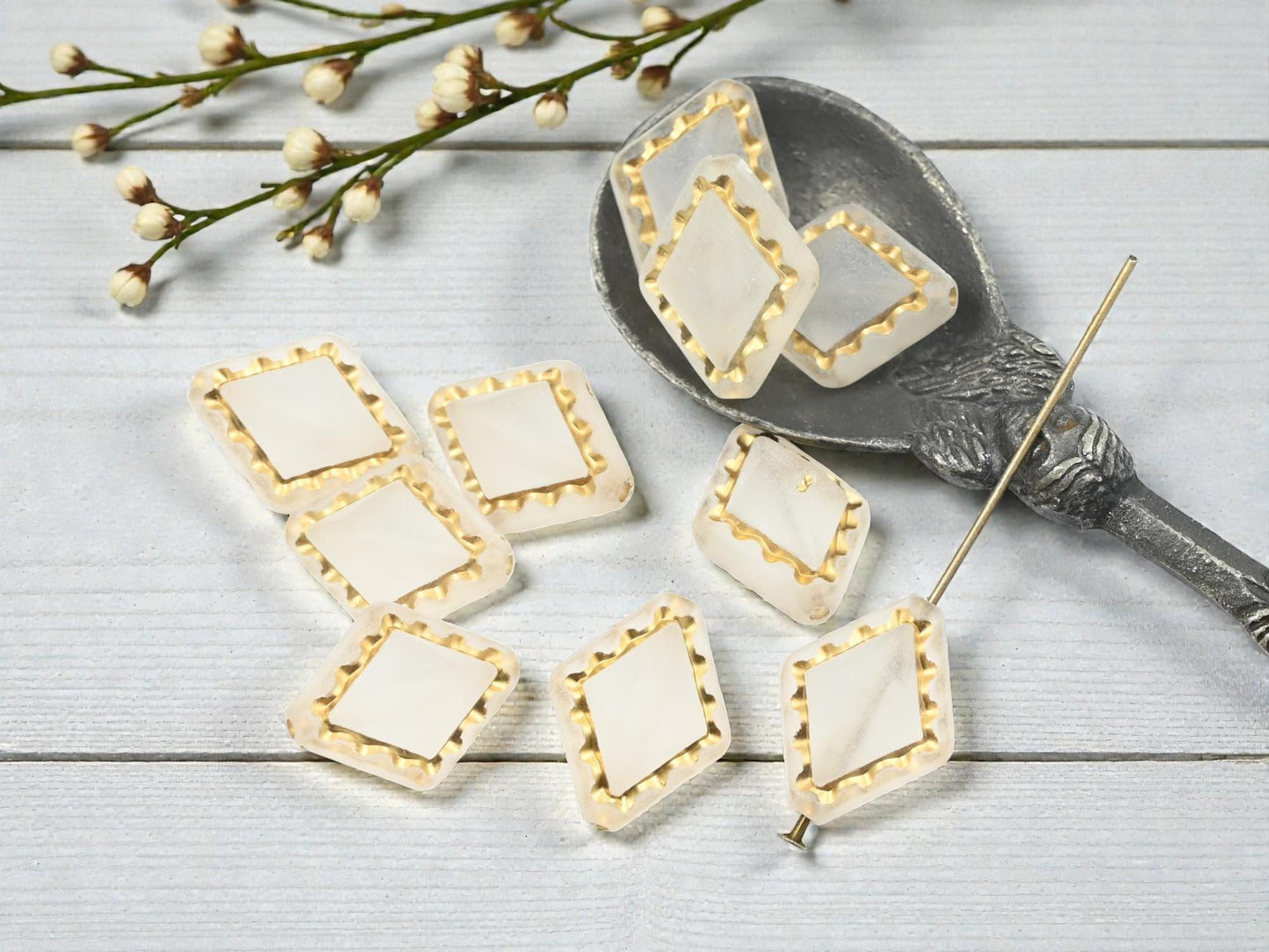 Gilded Frosted Crystal Acrylic Rhombus Dimond Beads - Lightweight - 18x14x9mm - 15pcs - (B458)