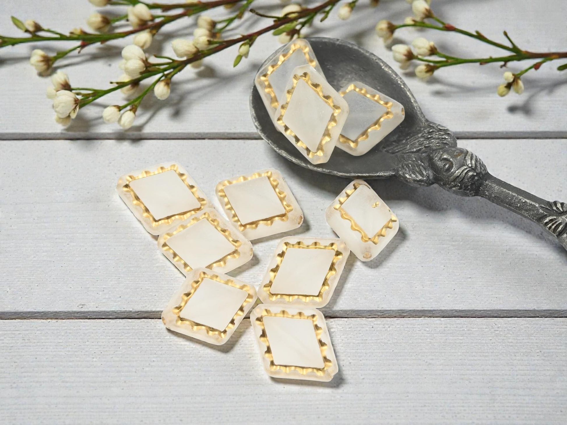Gilded Frosted Crystal Acrylic Rhombus Dimond Beads - Lightweight - 18x14x9mm - 15pcs - (B458)