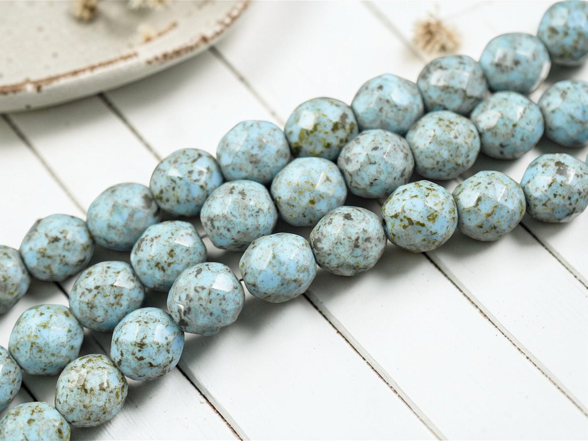 *10* 10mm Robins Egg Picasso Fire Polished Round Beads