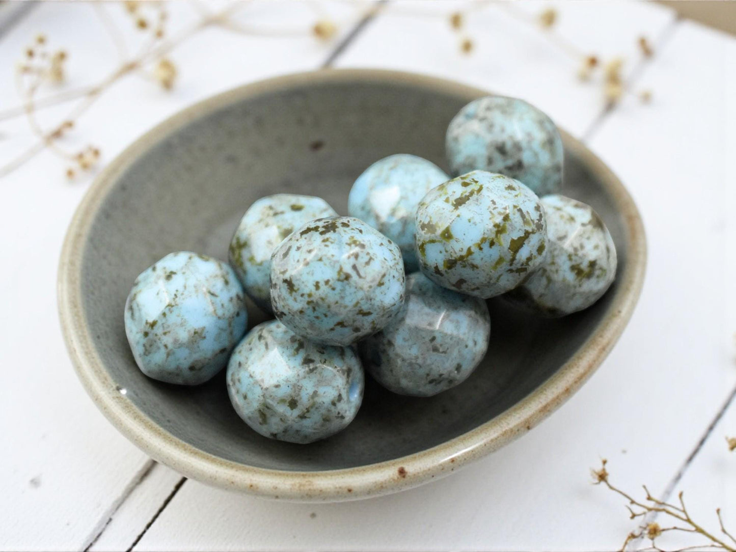 *10* 10mm Robins Egg Picasso Fire Polished Round Beads