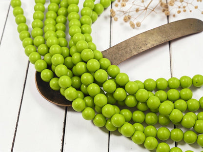 Old Stock Czech Glass Round Druk Beads - Opaque Chartreuse - 8mm - 25pcs - (4591)