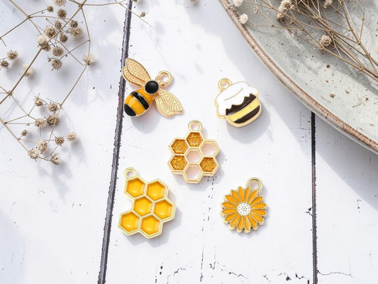 Gold Plated Bumble Bee Enamel Charm Mix - 20pcs - (B439)