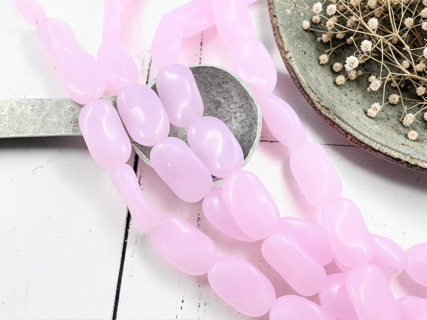 Old Stock Vintage Czech Glass Opaline Glass Beads - Pale Pink - 22x13mm - 9 Beads - (5949)