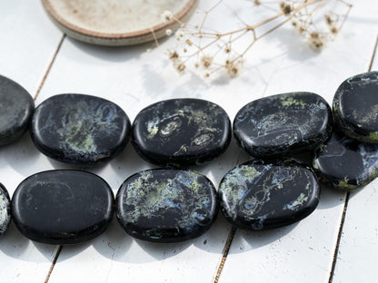 Old Stock Czech Glass Large Oval Beads - Jet Travertine - 18x14mm - 10pcs (4153)