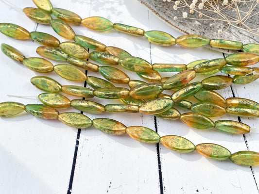 Czech Glass Beads - Spindle Beads - Marquise Beads - Picasso Beads - 17x8mm - 8pcs - (626)