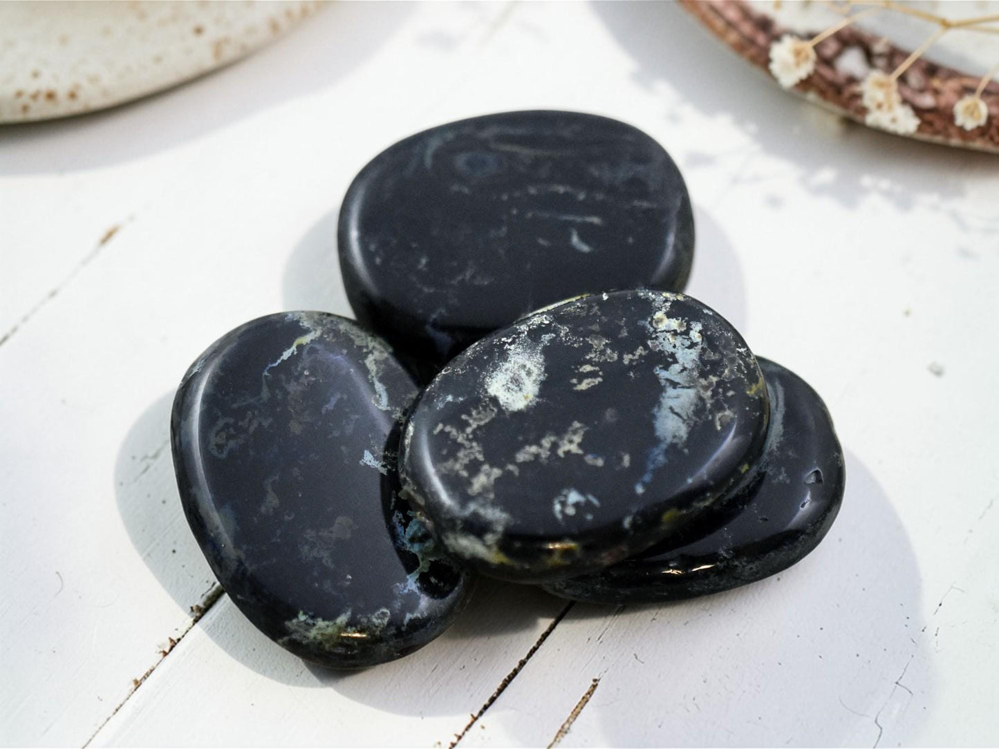Old Stock Czech Glass Large Oval Beads - Jet Travertine - 18x14mm - 10pcs (4153)