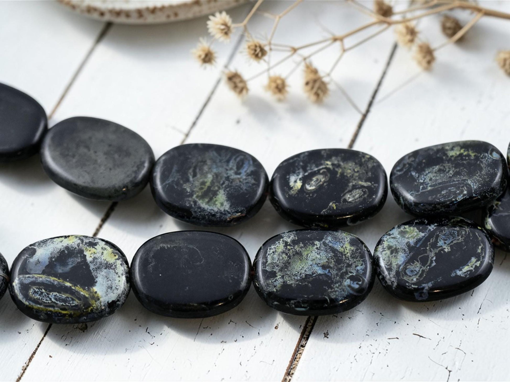 Old Stock Czech Glass Large Oval Beads - Jet Travertine - 18x14mm - 10pcs (4153)