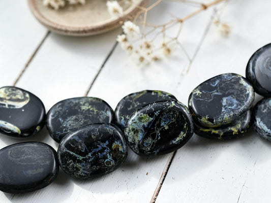Old Stock Czech Glass Large Oval Beads - Jet Travertine - 18x14mm - 10pcs (4153)