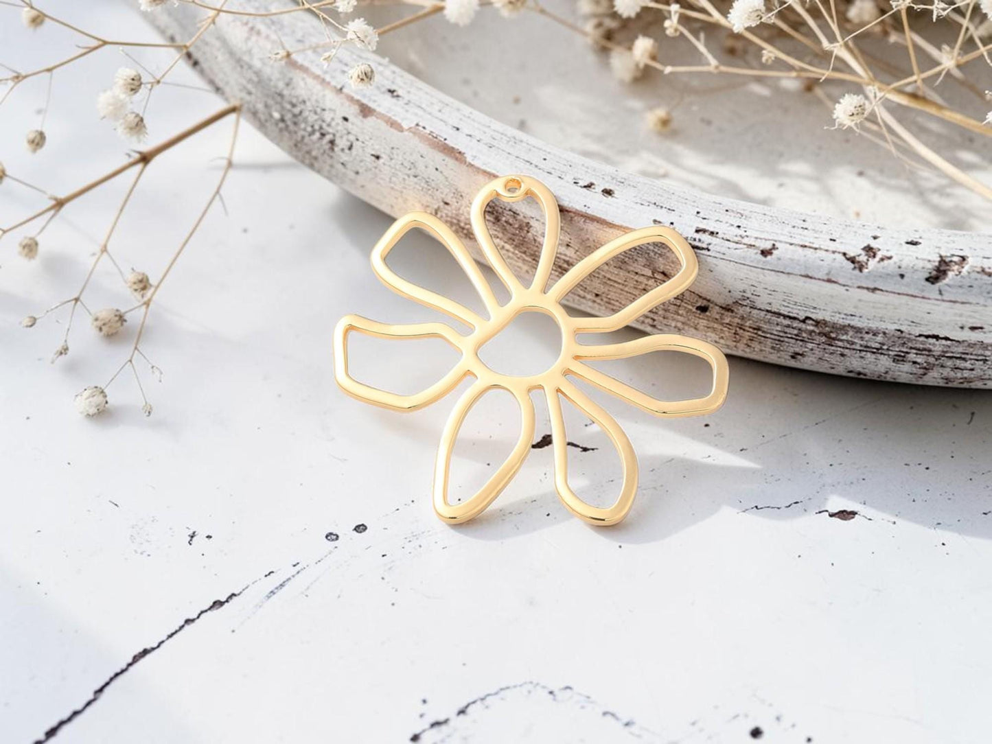 Daisy Flower Pendant - Metal Pendant - Gold Pendant - 36mm - 2pcs - (5684)