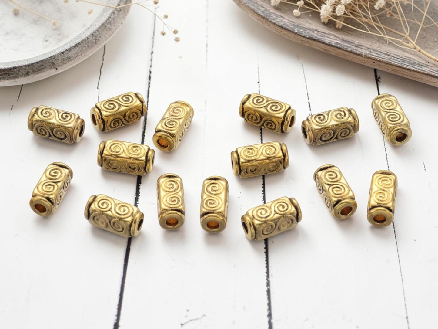 Metal Beads - Gold Beads - Tube Beads - Spacer Beads - Metal Spacers - 11x5mm - 50pcs - (B208)