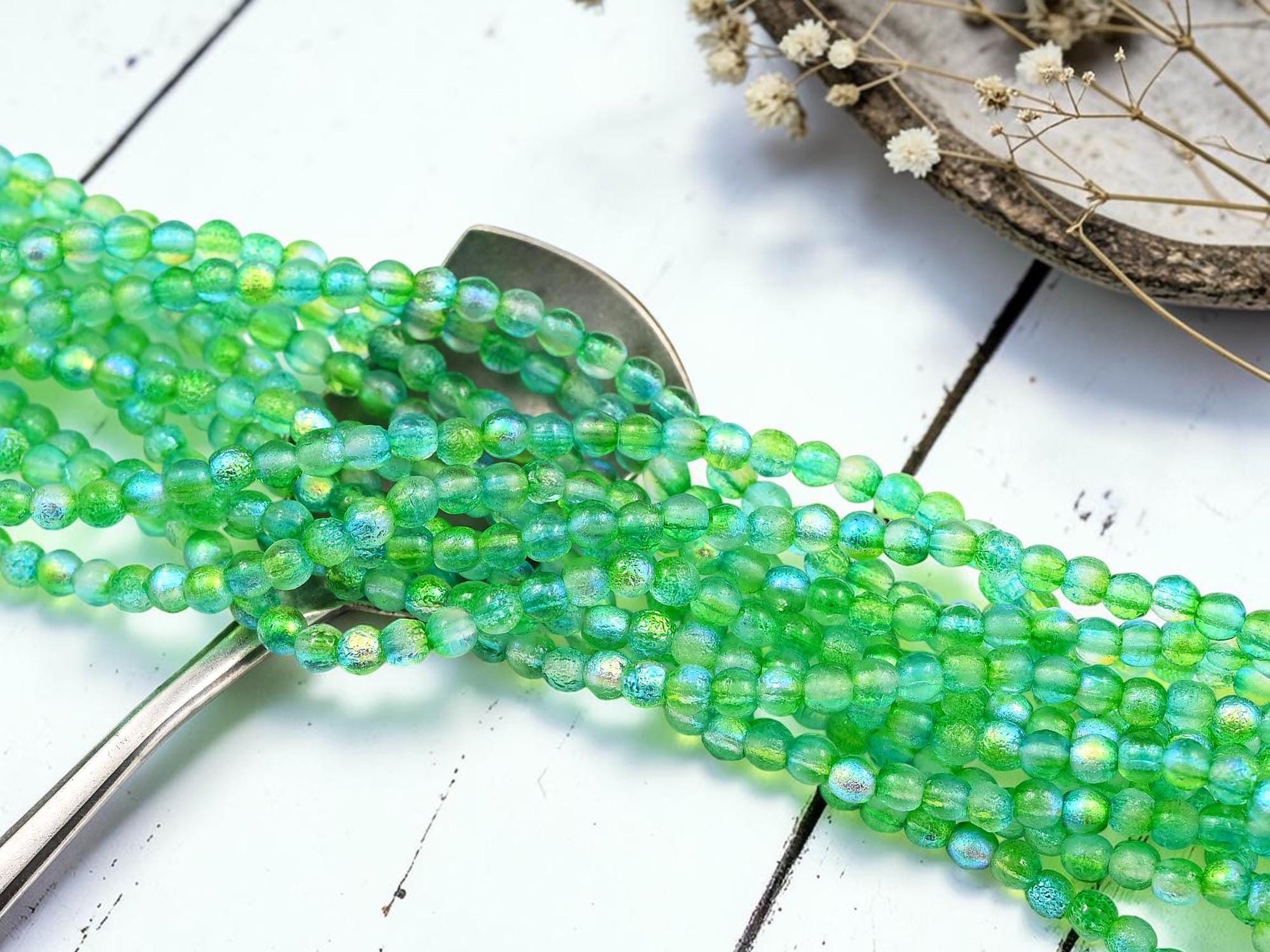 Czech Glass Etched Round Druk Beads - Peridot Celestial - 4mm - 50pcs - (1630)