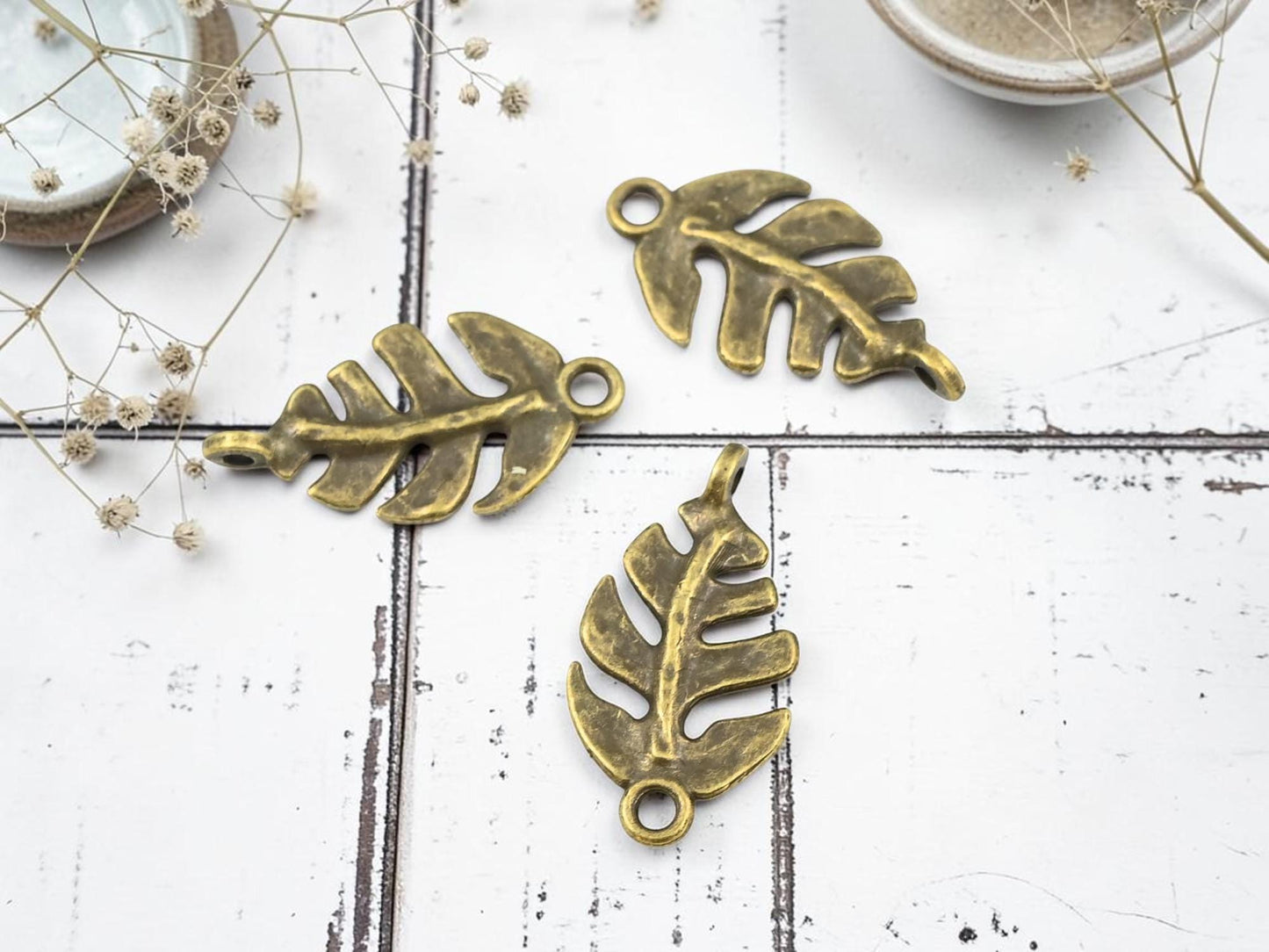 Metal Leaf Connector Charms - Antique Silver or Antique Bronze - 18x12mm - 10pc