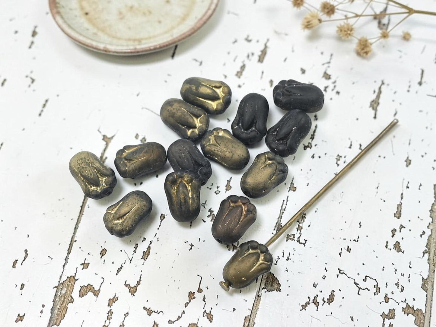 Czech Glass Tulip Flower Beads - Bronzed Jet Black - 20pcs - 12x8mm - (A149)